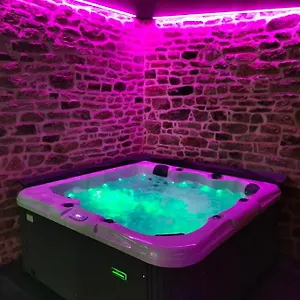 Le Jardin Medicis Avec Privatif , Tredion France